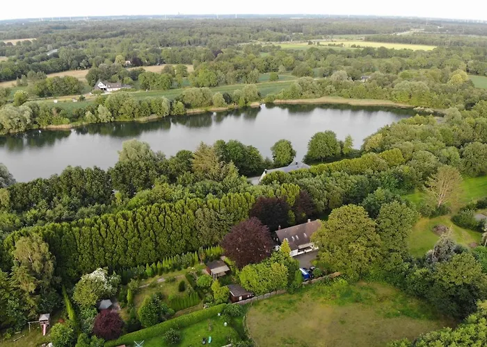 Zwischen Wald Und 公寓 *